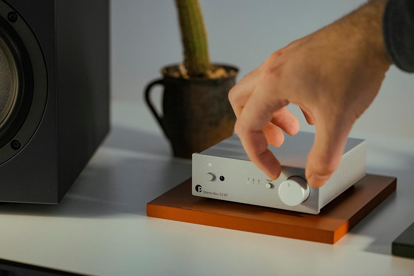 Pro-Ject Stereo Box S3 BT Ultra Compact Integrated Amplifier with Bluetooth and Motor Potentiometer (Black)