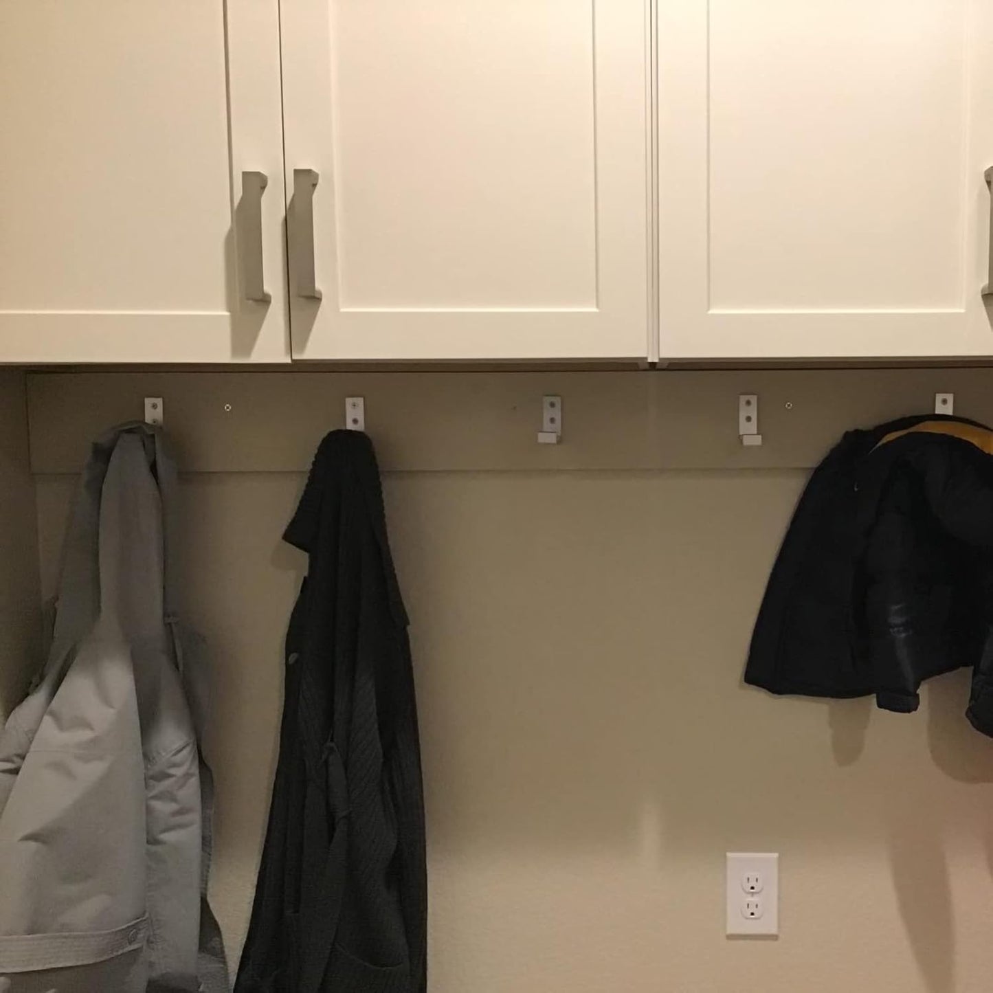 Folding Coat Hooks, Foldable Wall Hooks for Hanging Aluminum Alloy Cloth Hanger Coat Hanger Headphones Holder Headset Wall Hanger Hook- Pack of 2 (Silver)