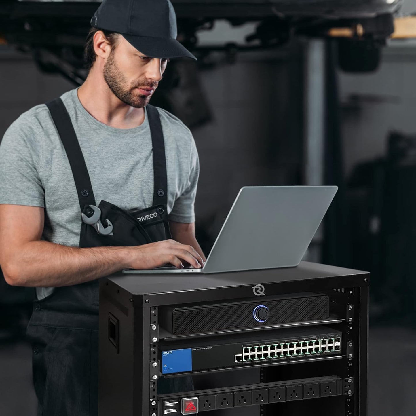 RIVECO 9U Network & Audio Rack with Feet & Wheels, Obtuse Angel Server Rack Cabinet, Rolling Studio Rack Case with Adjustable Depth Rails for 19" Stereo Recording & IT Equipment Mounting 1PCS