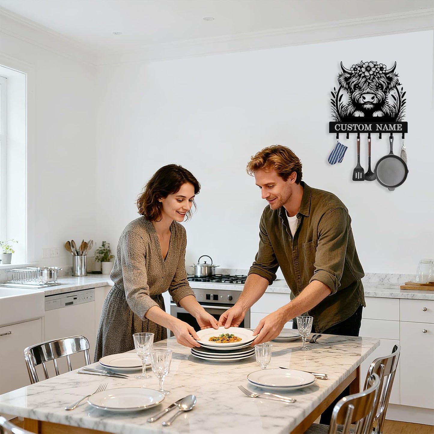 Personalized Highland Cow Key Holder Wall Mount, Custom Metal Key Rack Key Holder with Name, Deer Cabin Wall Keys Hanger with Hooks for Entryway, Front Door, Hallway, Kitchen, Living Room