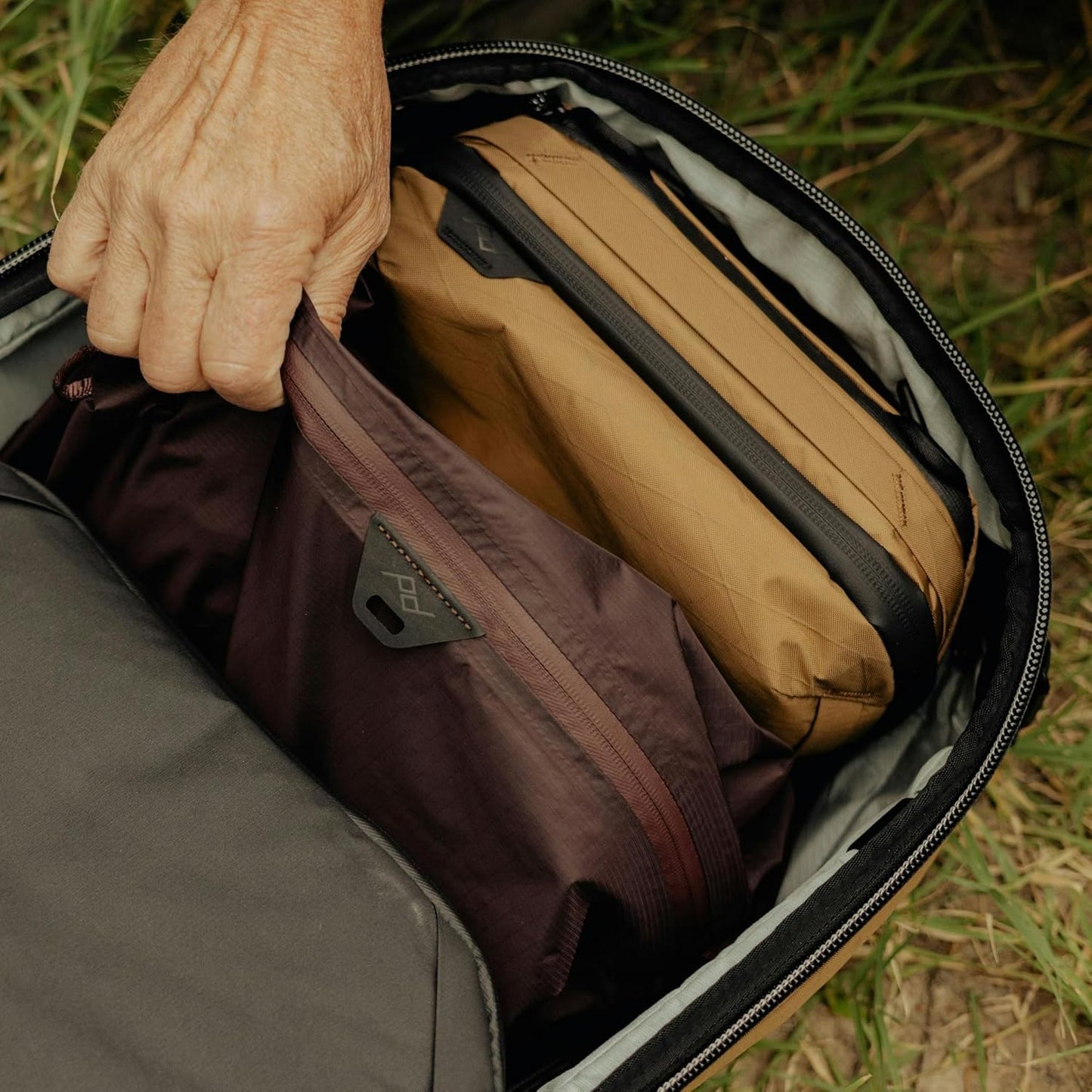 Peak Design Tech Pouch, Coyote, Electronics Organizer for Travel or Everyday Carry, Origami-Style Storage, Cable Pass-Through, Weatherproof, Gear Carry Bag for Men and Women